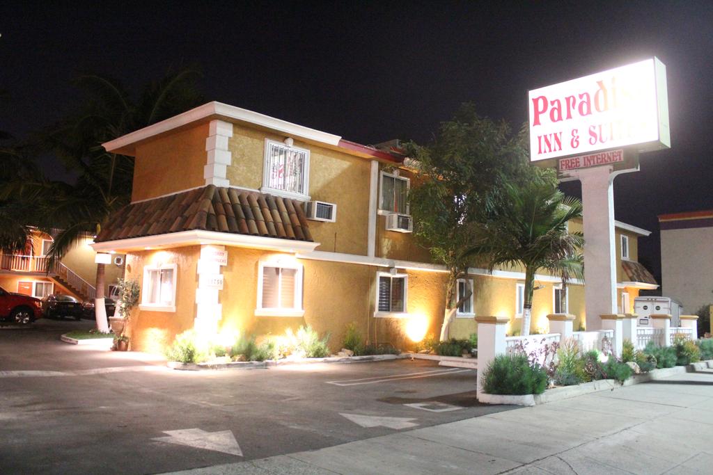 Paradise Inn & Suites